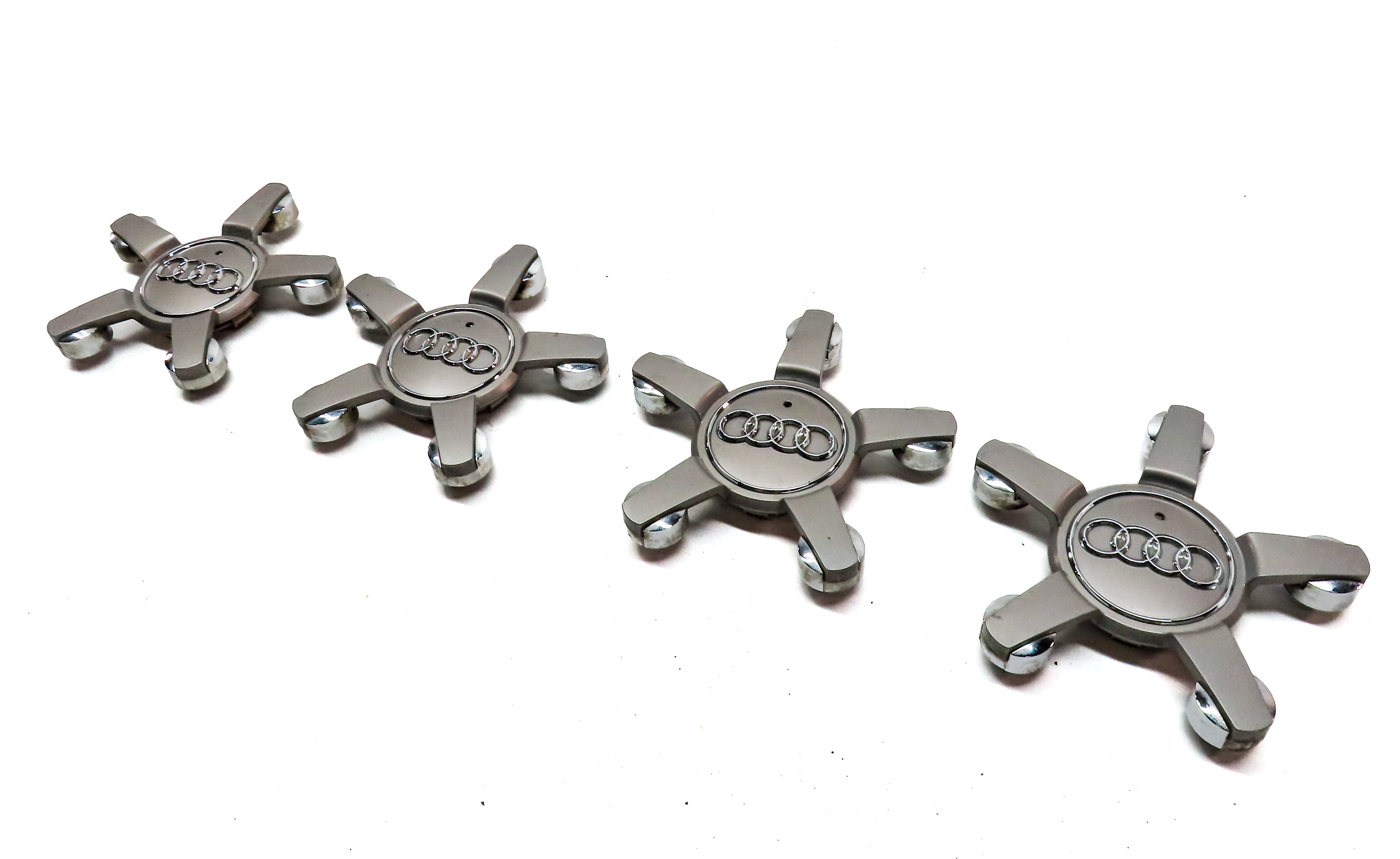 2014 AUDI Q7 (4L) WHEEL TIRE LUG NUT CENTER CAP COVER STAR SET/4 — exact item pictured
